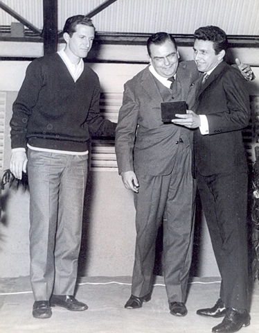 Da esquerda para a direita: José Douglas Dallora, Waldemar Mariz de Oliveira e José Astolphi. Foto: Sarkis 
  