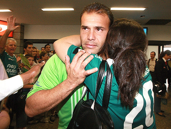 Ídolo e fã, Harlei chega ao jogo 700