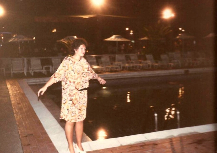 Ao lado da piscina do Caracas Hilton, na Venezuela, em 1987, durante as Macabíadas