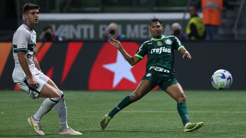 Palmeiras bate o Coritiba, retoma a segunda posição e diminui a diferença  para o líder no Brasileirão » PATOS ONLINE