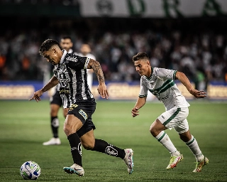 Peixe precisa vencer para se manter vivo na luta contra a queda. Foto: Raul Baretta/ Santos