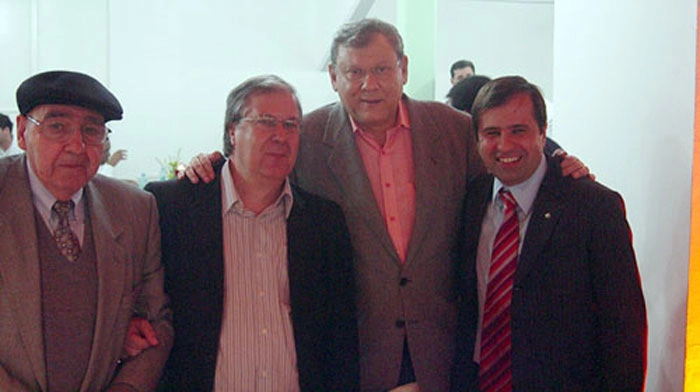 Da esquerda para a direita, o ex-treinador de futebol Mário Travaglini, Helvio Borelli, Milton Neves e Rodrigo Hidalgo. Foto: Arquivo pessoal