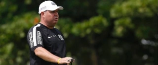 Marcelo Fernandes sabe que estava ameaçado no cargo até conseguir um empate heroico contra o arquirrival no Campeonato Paulista