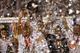 Em sua última final de Libertadores, Santos conquistou o título em cima do Peñarol. Foto: Ricardo Saibun / Santos FC