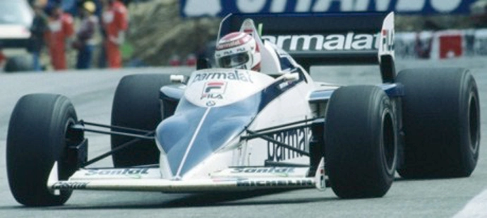 O primeiro campeonato conquistado por um piloto a bordo de um carro equipado com motor turbo. Nelson Piquet e a lindíssima Brabham BT-52, em 1983, outro projeto vencedor de Gordon Murray, na equipe de Bernie Ecclestone