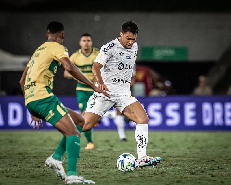 Com retorno dos titulares, Inter recebe o Santos em confronto direto do  Brasileirão