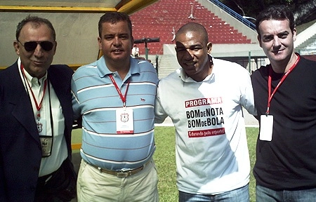 Da esquerda para a direita: Osmar Santos, Oswaldo Trintím Júnior, César Sampaio (ex-Palmeiras) e Edu Zanello. Era a apresentação do programa 