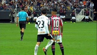Troca de agressões entre Fagner e Cueva será analisada pelo TJD