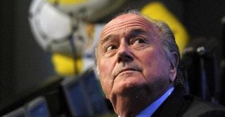 Blatter se coloca à disposição para defender a Fifa e testemunhar nos EUA