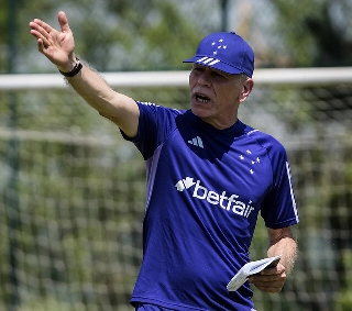 Raposa precisa de uma vitória para deixar a zona do rebaixamento. Foto: Gustavo Aleixo/Cruzeiro