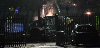 Imagem dos destroços logo após a queda. Foto: Ben STANSALL/AFP/Via UOL