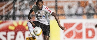 Empresário fala em acerto entre Corinthians e Udinese por Edenílson