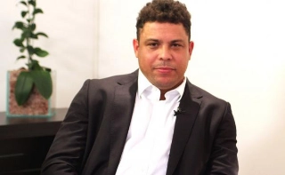 Comentários de Pelé sobre racismo foram desastrosos, diz Ronaldo