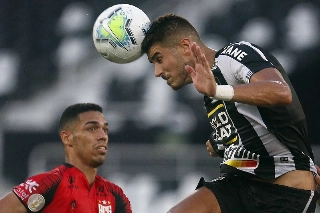 Pedro Raul desperta o interesse do Timão. Foto: Vítor Silva/Botafogo