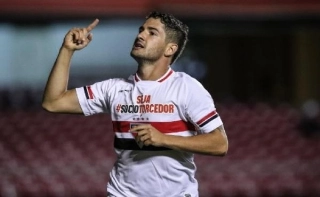 Galatasaray deve oferecer 7 milhões de euros por Pato