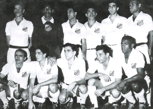 Em pé, da esquerda para a direita: Getúlio, Manga, Urubatão, atleta não identificado (mas que jogou no Jabaquara), Ramiro e Fioti. Agachados: Alfredinho, Álvaro, Pagão, Vasconcelos e Dorval