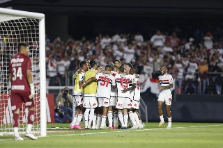 GOAL Brasil - 3️⃣5️⃣ anos atrás, o Coritiba venceu o Brasileirão sobre o  Bangu! 🏆 De 1971 a 2002, o Campeonato Brasileiro proporcionou grandes  decisões! 😍 Você lembra de todos os vencedores