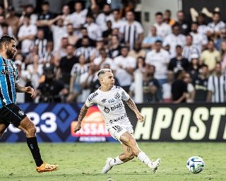 Peixe também deve vender Dodi ao Imortal. Foto: Raul Baretta/ Santos