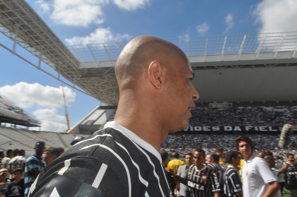 Dinei em 10 de maio de 2014 na Arena Corinthians. Foto: Marcos Júnior/Portal TT