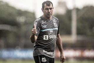 Treinador apresentou apenas 48% de aproveitamento em sua primeira jornada com o Peixe. Foto: Ivan Storti/ Santos



