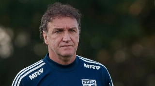 Antes do treino de ontem, o técnico conversou com Leco e novamente com Raí
