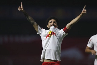 Camisa 10 do Bragantino também levou o troféu de revelação do campeonato. Foto: Ari Ferreira/Red Bull Bragantino