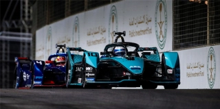 Circuito montado na cidade de Diriyah recebeu duas corridas. Foto: Divulgação/F-E