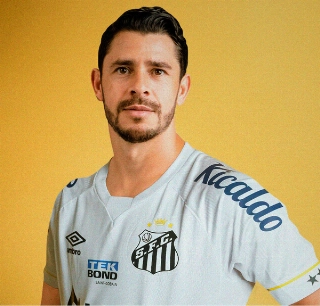 Atleta estava livre no mercado após deixar o Timão. Foto: Divulgação