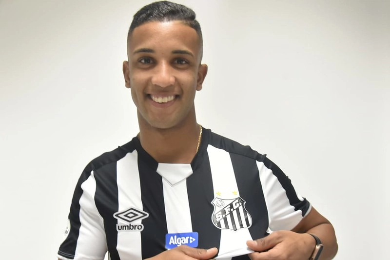 Santos Confirma O Retorno Do Lateral Jorge Para A Disputa Da Série B ...