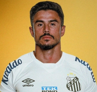 Jogador chega por empréstimo junto ao Fluminense. Foto: Divulgação/ Santos