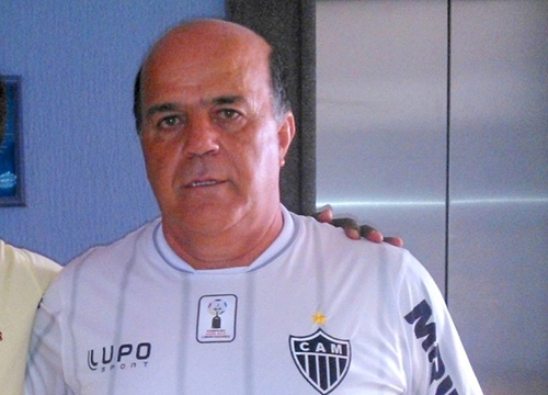 Vin&iacute;cio - Ex-meia-esquerda do Oper&aacute;rio-MT e Atl&eacute;tico-MG