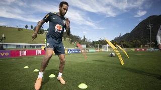 Atacante do Paris Saint-Germain tem passado por dias turbulentos na sele&ccedil;&atilde;o brasileira