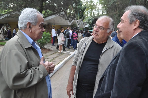 Zito, Vital Battaglia e Fernando Casal de Rey, no Cemitério do Morumby, em 26 de agosto de 2013, dia do sepultamento de Gylmar dos Santos Neves. Foto: Marcos Júnior/Portal TT