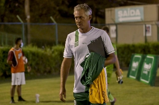 Treinador do América destacou que está perdendo amigos para a pandemia. Foto: Mourão Panda / América
