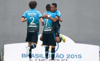 Ou cai um, ou caem todos