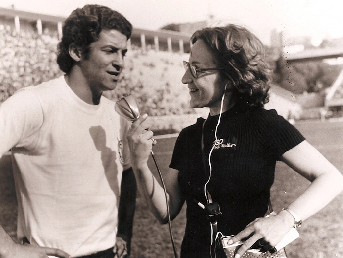 Vaguinho cedeu ao encanto da jornalista Gêgê e deu uma entrevista a ela, no dia 1 de outubro de 1972, no Pacaembu. Foto: Arquivo pessoal