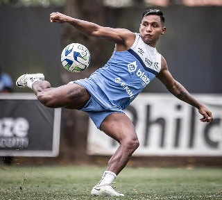 Jogador ganhava um dos maiores sal&aacute;rios do elenco em 2023. Foto: Raul Baretta/ Santos