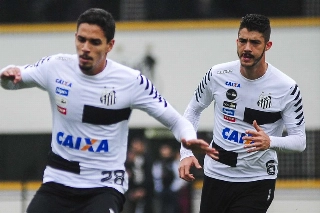 Zagueiro foi companheiro de Lucas Veríssimo no Peixe. Foto: Ivan Storti/Santos