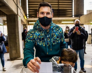 Sócio do clube, craque argentino votou na eleição do Barça. Foto: Facebook/Reprodução