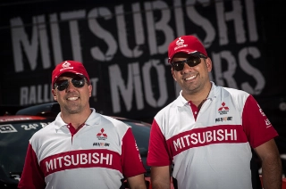 Dupla inicia testes com o carro na próxima semana, na África. Foto: Doni Castilho/Mitsubishi/Fotop