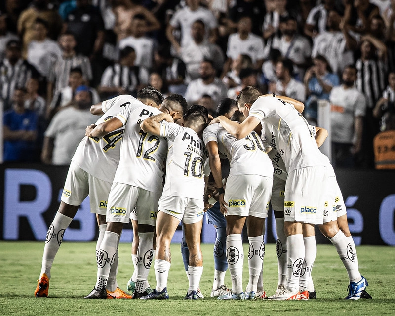 A Dois Dias Da Estreia No Paulista Santos J Se Livrou De Quase Metade Dos Titulares Em Jogo