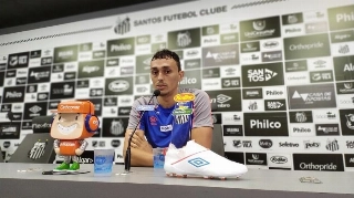 Pituca vê Rodrygo fundamental, mas diz que Santos não pode depender dele