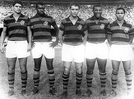 Ataque do Verdão em meados dos anos 60. Da esquerda para a direita: Pedrinho, Fio Maravilha, Américo, Ademar Pantera e Rodrigues.