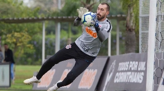 Perto do final de seu contrato, goleiro herda titularidade. Foto: Daniel Augusto Jr/Ag. Corinthians