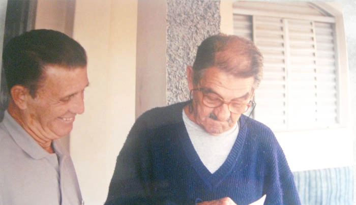 O encontro entre os ex-jogadores aconteceu na casa de Américo, em Bragança Paulista. Foto enviada por Roberto Ponzo, filho de Diogo 
