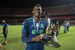 O Ajax seria uma das equipes interessadas no arqueiro flamenguista. Foto: Alexandre Vidal/Flamengo