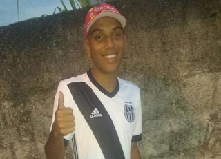 A vítima é Leonardo Bernardes, 18 anos, integrante da Torcida Jovem da Ponte