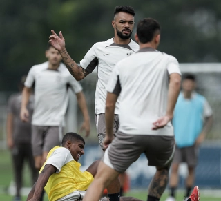 Treino do Alvinegro no CT Dr. Joaquim Grava. Foto: Rodrigo Coca/Agência Corinthians: