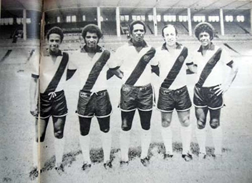 Um dos ataques do Vasco em 1973. Jorginho Carvoeiro, Ademir, Silva, Tostão e Amarildo