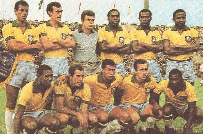 Da esquerda para a direita, em pé: Carlos Alberto Torres, Sadi, Cláudio, Joel, Denílson e Jurandir. Agachados: Paulo Borges, Gérson, Jairzinho, Tostão e Edu. Foto enviada por Renato Meneses Fernandes